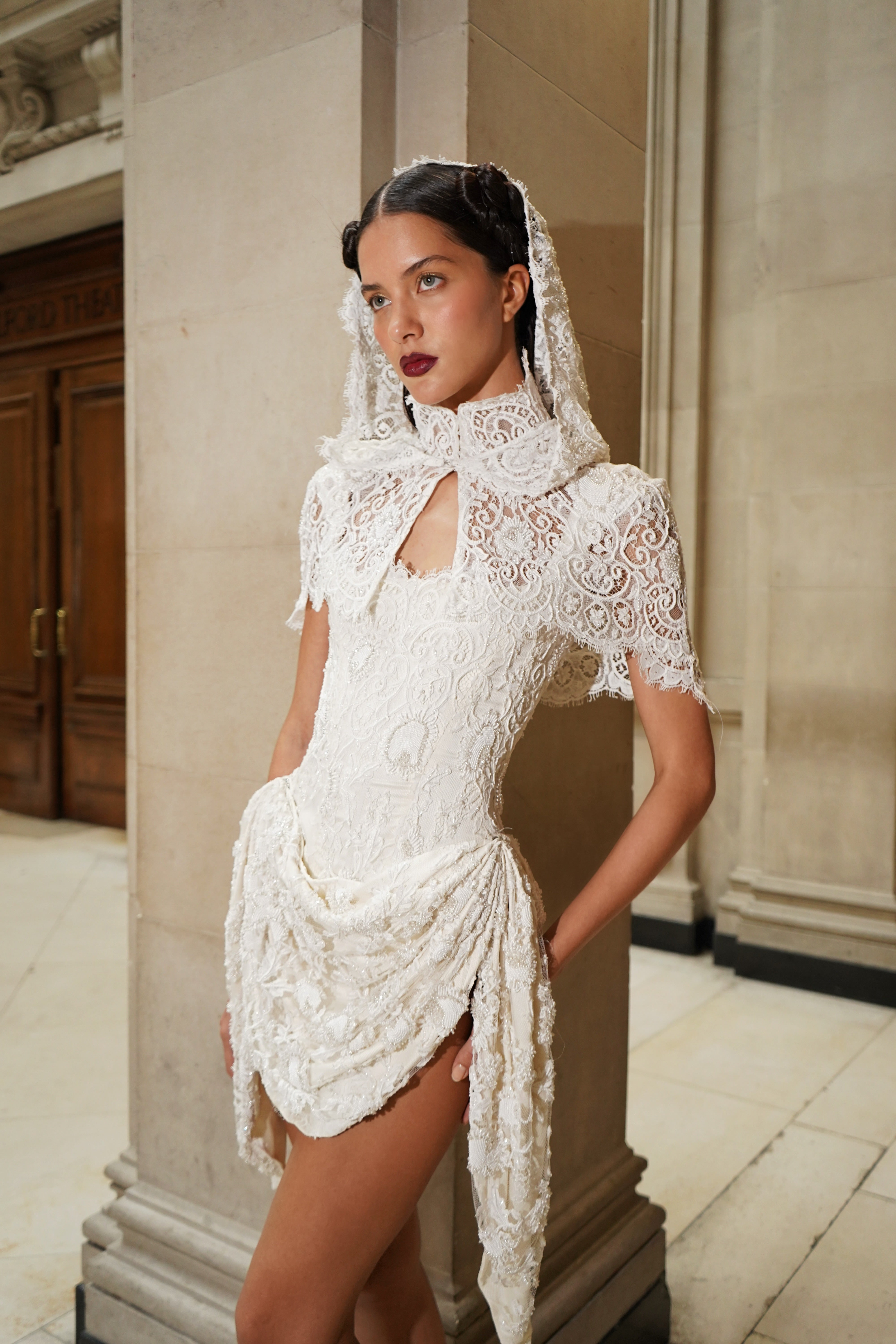 Angels of Florence Hooded Veil – Annie's Ibiza Online