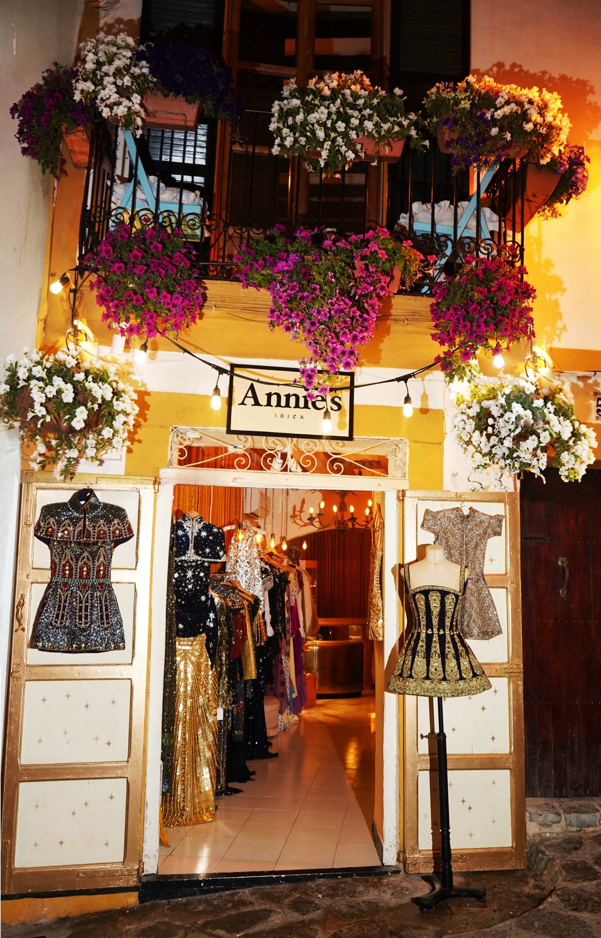 Annie's Ibiza - New York