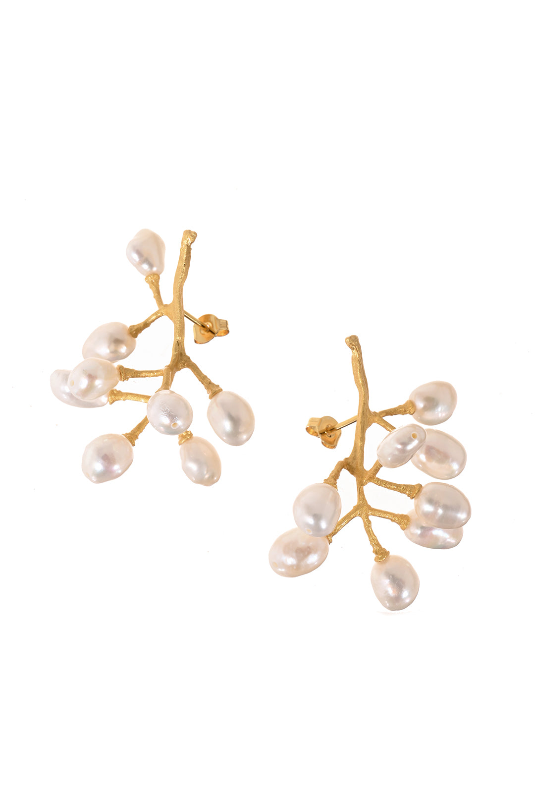 Small Pearls Ear Pins